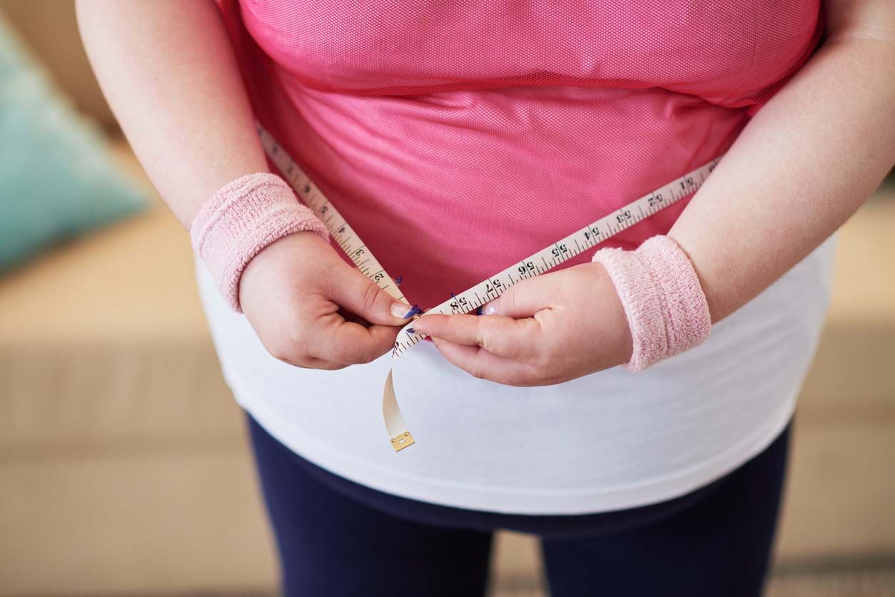 Hari ini, 4 Maret diperingati sebagai Hari Obesitas Sedunia. Data Kemenkes 1 dari tiga orang dewasa Indonesia mengalami obesitas. Yuk kenali dan cegah bahayanya.