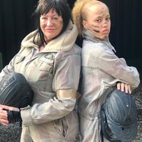 Achante mengaku bahwa pada awalnya dia merasa tidak nyaman, namun gadis 21 tahun itu akhirnya merasa terbiasa dipotret dalam pakaian seksi. Jessie mengaku tidak memaksakan hal tersebut. Foto: Instagram/@jessie_jo_model