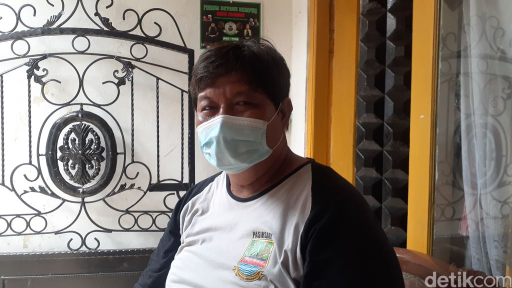 Ketua RT 11/ RW 04 Desa Pasirsari, Cikarang Selatan, Kabupaten Bekasi, Mamin Setiawan. (Afzal NI/detikcom)