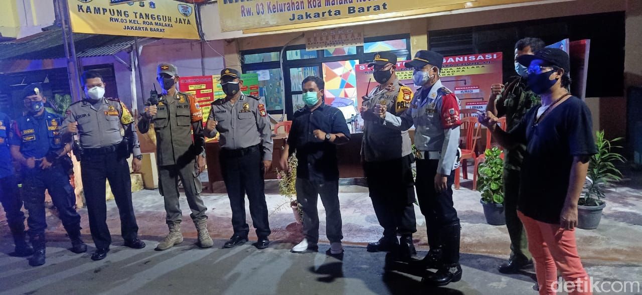 Ketua RW 03 Yusri Abdullah