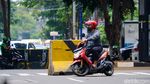 Masih Ada Pemotor Bandel Terobos Jalan Satu Arah di Blok A Jaksel