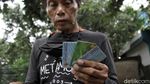 Meraup Rezeki Lewat Jasa Reparasi KTP di Kala Pandemi