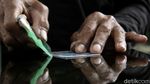 Meraup Rezeki Lewat Jasa Reparasi KTP di Kala Pandemi