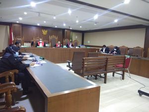 Eks Pejabat Kemenkes Divonis 2 Tahun Bui di Kasus Korupsi Alkes RS Unair