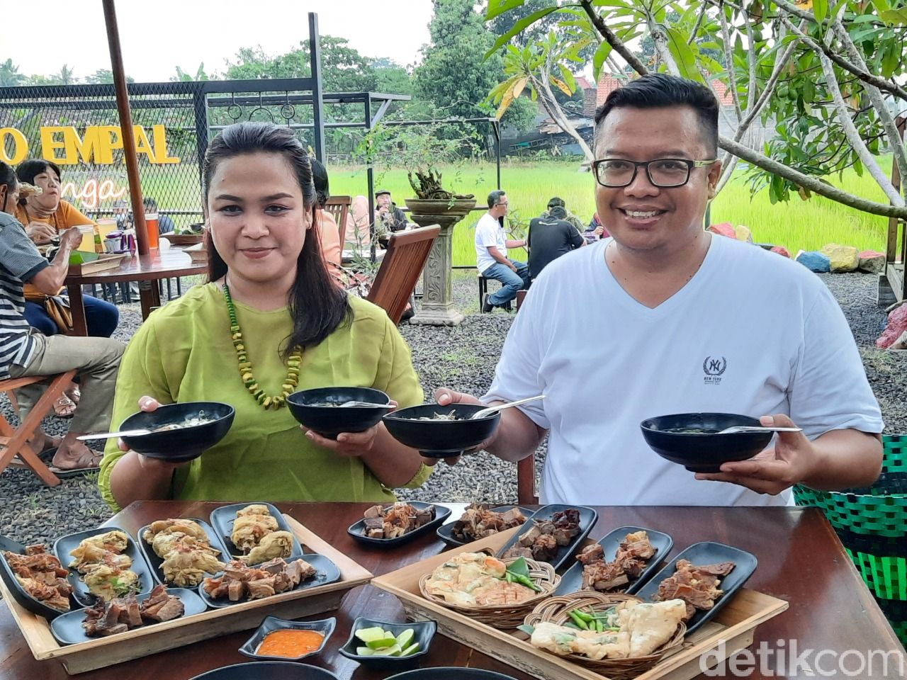 Soto Empal Kenanga- Tawarkan Menu Soto Empal Kerbau yang Enak