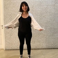 Sudah 2 bulan! Achievement 13kg aku sudah turun, tepuk tangan utk aku sendiri atas konsistensi aku 😍, tulisnya pada keterangan foto yang diunggahnya ke Instagram. Tya memperlihatkan penampilannya saat berat badannya turun 13 kg dalam dua bulan. Foto: Instagram @tya_ariestya