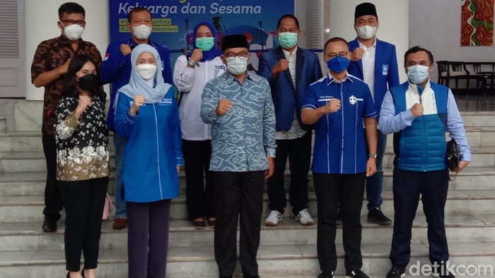 Elite PAN datangi Ridwan Kamil ke Gedung Pakuan Bandung