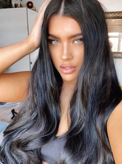 Emilly Hawthorne Emilly Hawthorne