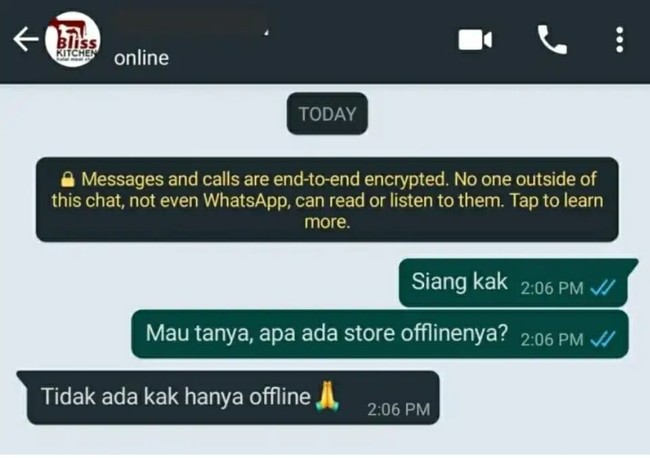 Ini gimana sih maksudnya, ada yang ngerti? Sungguh membingungkan bikin pengin ketawa gelay deh.. Foto: Twitter/@txtdariolshop