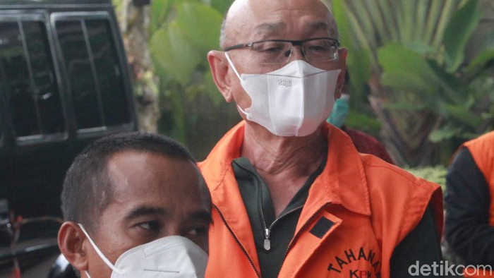 Ini Dia Tersangka Penyuap Nurdin Abdullah Selain Nurdin, ada dua pihak lain yang ditetapkan menjadi tersangka yakni, Sekdis PUTR Sulsel, Edy Rahmat dan Direktur PT Agung Perdana Bulukumba, Agung Sucipto.