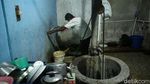 Intip Dapur Mie Pentil Khas Bantul