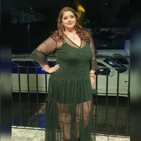 Karena aku tenaga pendidik dengan gelar sarjana menari, aku memutuskan untuk menerapkan pengetahuan dan prinsipku untuk mengajar kelas tari. Tapi lebh untuk orang-orang plus-size atau mereka yang merasa tidak nyaman berada di sekolah dansa konvensional. Menurutku dansa dan ballet diciptakan untuk semua orang, tuturnya. Foto: Instagram/@judelbi