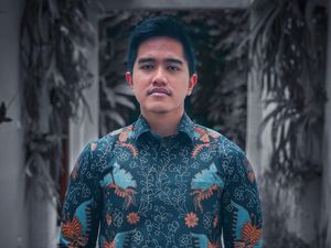Pak Jokowi, Kaesang Minta Di-follow di Medsos