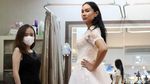 Vicky Prasetyo dan Kalina Fitting Baju untuk Nikah Pekan Depan