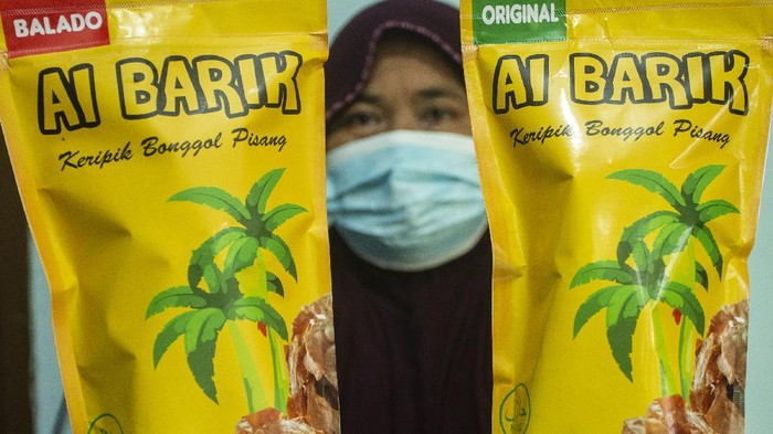 Keripik bonggol pisang