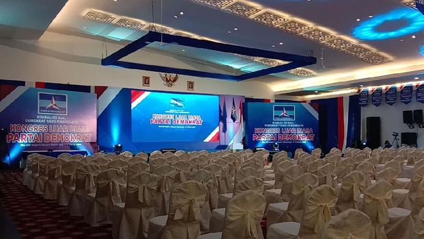Panggung KLB Demokrat di Sibolangit, Deli Serdang, Sumut, JUmat (5/3/2021).