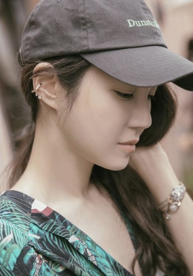 “Ia (Lee Ji Ah) akan muncul dalam waktu singkat tapi memiliki dampak yang kuat dalam episode yang tayang minggu ini,” ungkap seorang sumber dari The Penthouse 2. Foto: Instagram e.jiah