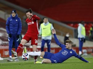 Liverpool Jatuh Lebih Jauh