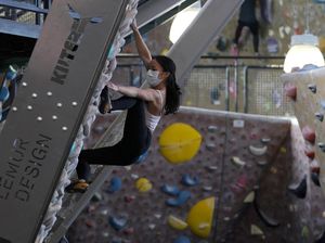 FOMO Jadi Spiderman Ala Veddriq, Cobalah Main ke Indoor Wall Climbing Ini