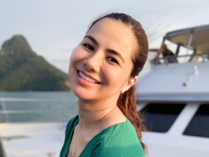 Sosok Noor Nabila, Selebgram yang Dikabarkan Bertunangan dengan Engku Emran