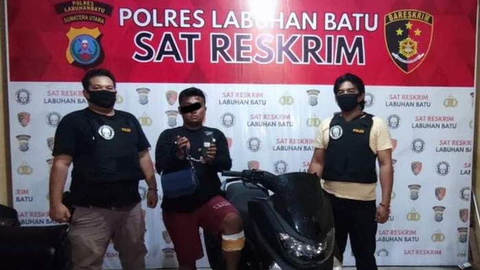 Pelaku penjambretan yang kerap mengincar perempuan ditangkap Tim Tekab Polres Labuhanbatu (dok Polres Labuhanbatu)