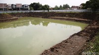 Nantinya waduk ini akan menjadi pengendali banjir di kawasan Cipinang Melayu, Jakarta Timur. Nantinya waduk ini akan menjadi pengendali banjir di kawasan Cipinang Melayu, Jakarta Timur.