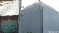 Sementara pada 2018, sektor properti ibu kota menyerap 425 ribu orang tenaga kerja. Direktur Eksekutif Jakarta Property Institute (JPI) Wendy Haryanto pun menyampaikan apresiasi atas upaya Pemprov DKI berkolaborasi dengan para pakar dan praktisi terkait penerbitan Pergub.