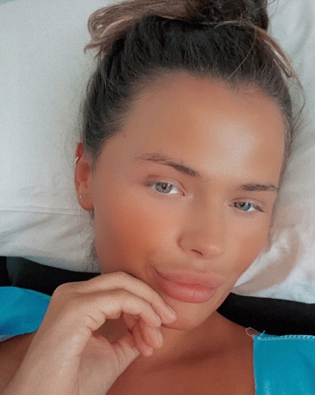 Salah satu biaya terbesar adalah facial, yakni US$ 10 ribu atau sekitar Rp 143 juta. Betapa tidak, ia secara khusus mendatangkan facialist langganannya secara khusus dari Inggris, ke rumah mewahnya di Florida. (Foto: Instagram/@saffron_db)