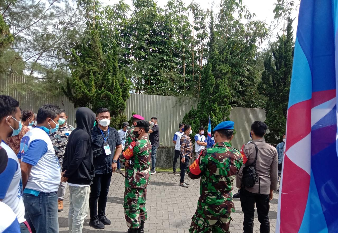 Satgas COVID-19 Sumut mendatangi arena KLB Partai Demokrat di Sibolangit (Ahmad Arfah-deitkcom)