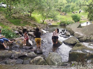 20 Rekomendasi Objek Wisata Dekat Jakarta dan Bogor