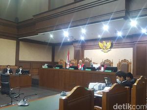 Terima Suap-Gratifikasi Rp 49 M, Nurhadi Divonis 6 Tahun Bui