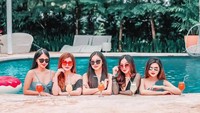 Banyak fasilitas yang disediakan pihak hotel, antara lain romantika, gazebo, kolam renang, restoran, meeting room dan wildlife attraction (dok The Hill and Resort Sibolangit/Facebook)