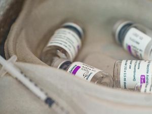 Uni Eropa Blokir Pengiriman Vaksin AstraZeneca ke Australia