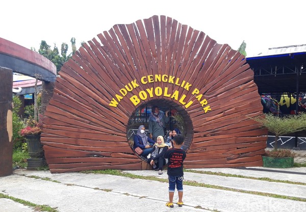 Foto Destinasi Hits Dari Boyolali Waduk Cengklik Park