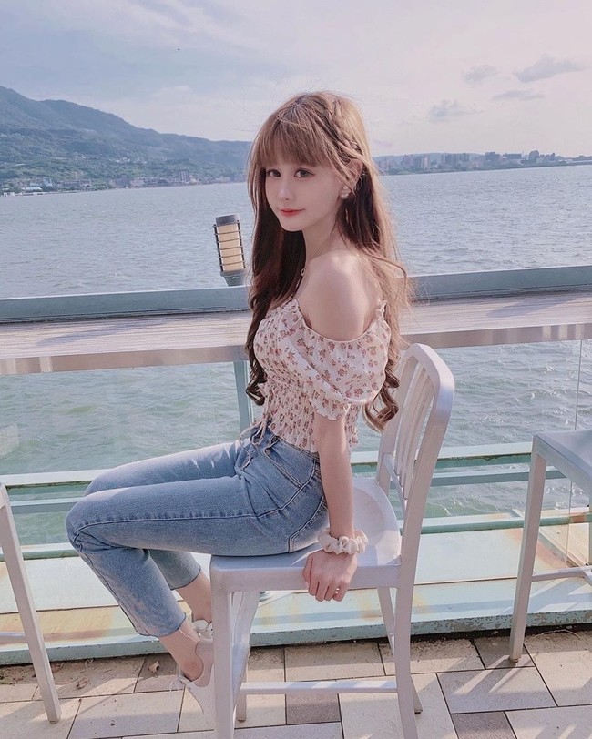 Siaran tidur sendiri dikatakan menjadi tren belakangan ini. Selama dua tahun terakhir, cukup banyak steamer populer yang meyiarkan diri saat sedang terlelap seolah meminta para fans untuk membangunkan mereka dengan donasi. Foto: Instagram @et.1231