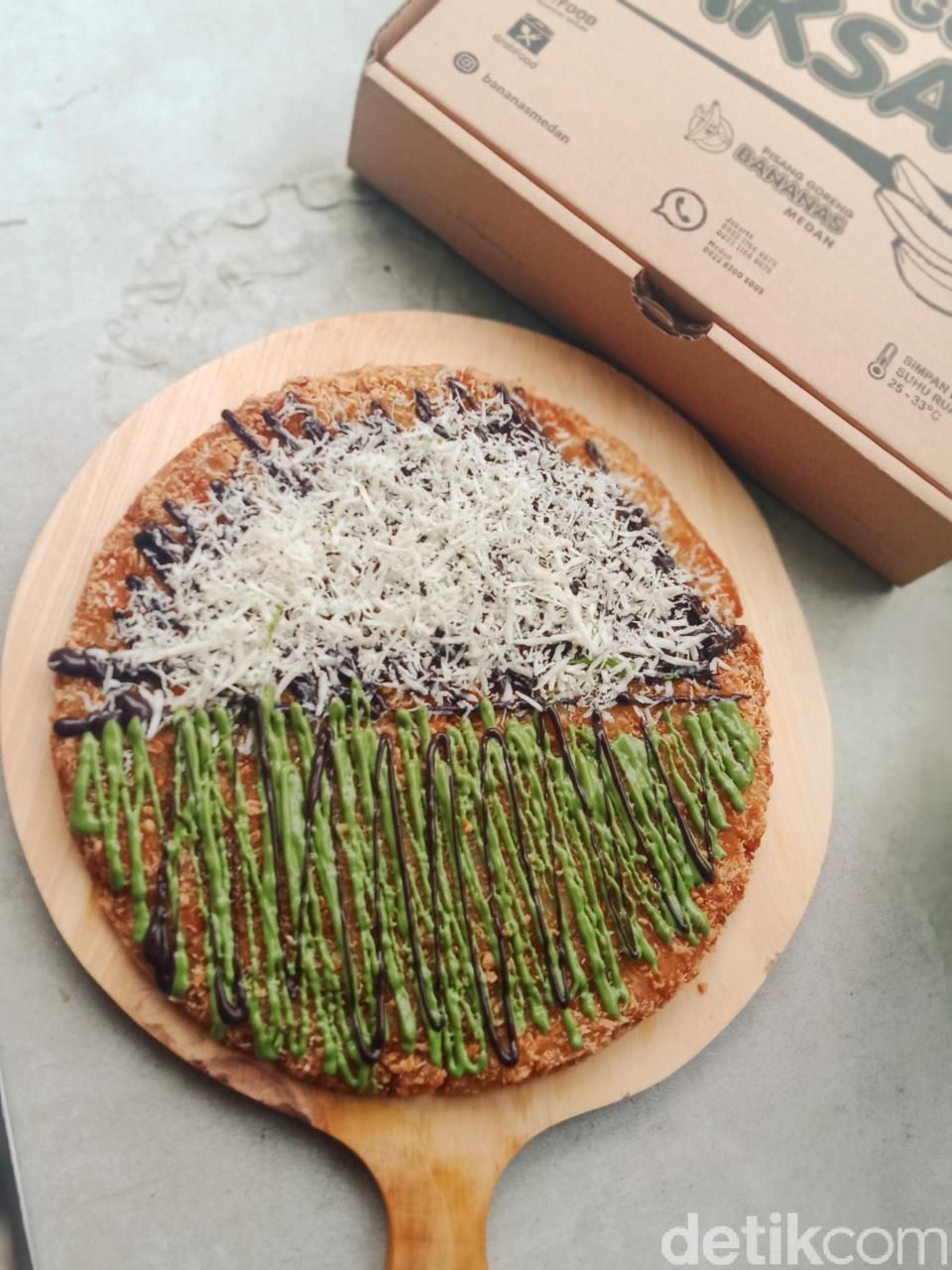 Baru! Ini Pisang Goreng Bentuk Pizza yang Lagi Ngehits