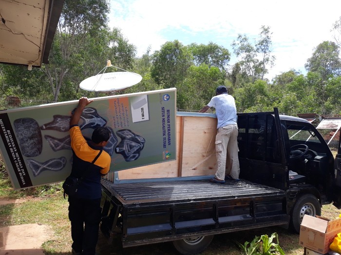 Belakos atau mobil Pick Up di Papua Belakos atau mobil Pick Up di Papua