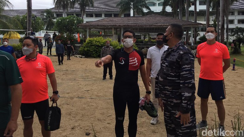 Menparekraf Sandiaga Uno Menparekraf Sandiaga Uno