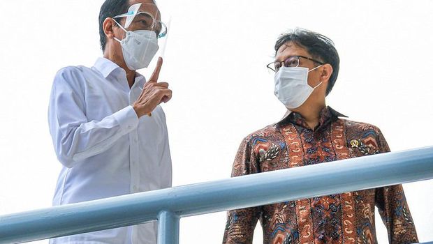 Presiden Joko Widodo dan Menkes Budi Gunadi Sadikin