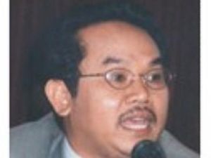 Guru Besar UIN Jakarta: Tak Ada Negara Ubah Konstitusi dengan Alasan Pandemi