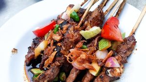 Maknyuss! 20 Sate Kambing Enak Ada di Sini