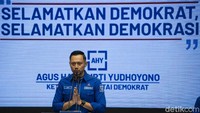 AHY menjelaskan mengapa KLB yang menetapkan Moeldoko sebagai ketua umum itu ilegal dan inkonstitusional. Alasannya, tidak sesuai dengan Anggaran Dasar dan Anggaran Rumah Tangga (AD/ART) Partai Demokrat. Antara Foto/Aditya Pradana Putra.
