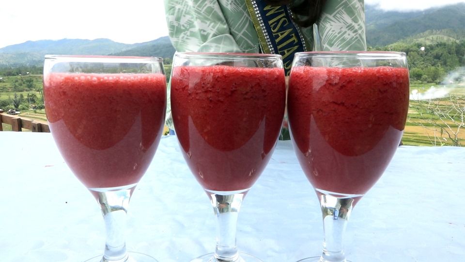 Slurpp! Ini Jus Tamarillo yang Manis Segar dari Mamasa Sulbar