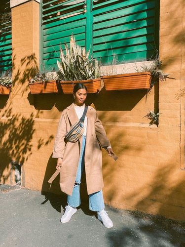 Travel Blogger Sarah Azka yang menjual preset.