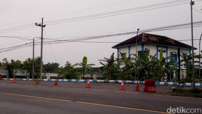 Video truk dilempar batu dan besi oleh petugas Dinas Perhubungan Pasuruan viral. Bagaimana kronologinya?