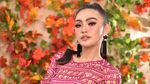 7 Potret Anastasia Praditha, Host Acara Gosip yang Sering Ditawar Aneh-aneh