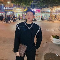 Do Quyen sadar banyak yang mengritik keputusannya operasi plastik. Meski begitu dia tetap membagikan foto transformasi wajahnya di media sosial. Menurutnya seseorang berhak melakukan apapun yang bisa membuatnya merasa nyaman dengan diri sendiri. Foto: Facebook/Do Quyen