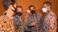 Pada forum yang mempertemukan investor dan pengusaha dari beragam sektor usaha di Sulawesi Utara, Wakil Ketua Umum Kadin Indonesia Anindya Bakrie menyatakan Kadin Indonesia mendukung percepatan pengembangan industri dan investasi pariwisata dan ekonomi kreatif di Sulut, khususnya di Kawasan Ekonomi Khusus (KEK) Likupang yang merupakan salah satu destinasi wisata super prioritas yang terletak di Kabupaten Minahasa Utara, Sulawesi Utara. (dok. Kemenparekraf)