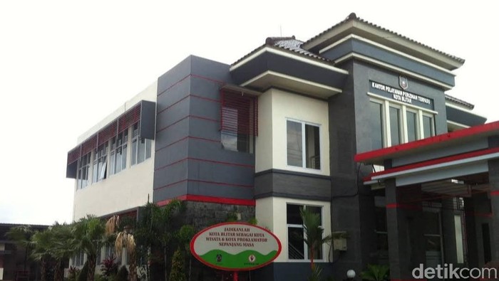 Kantor Dinas Penanaman Modal Tenaga Kerja dan Perizinan Terpadu Satu Pintu