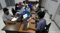 Kesempatan ini diakuinya sebagai tantangan yang menyenangkan, terlebih dengan adanya program revitalisasi Mantri yang membuat dirinya akan lebih banyak berkecimpung membangun desa.